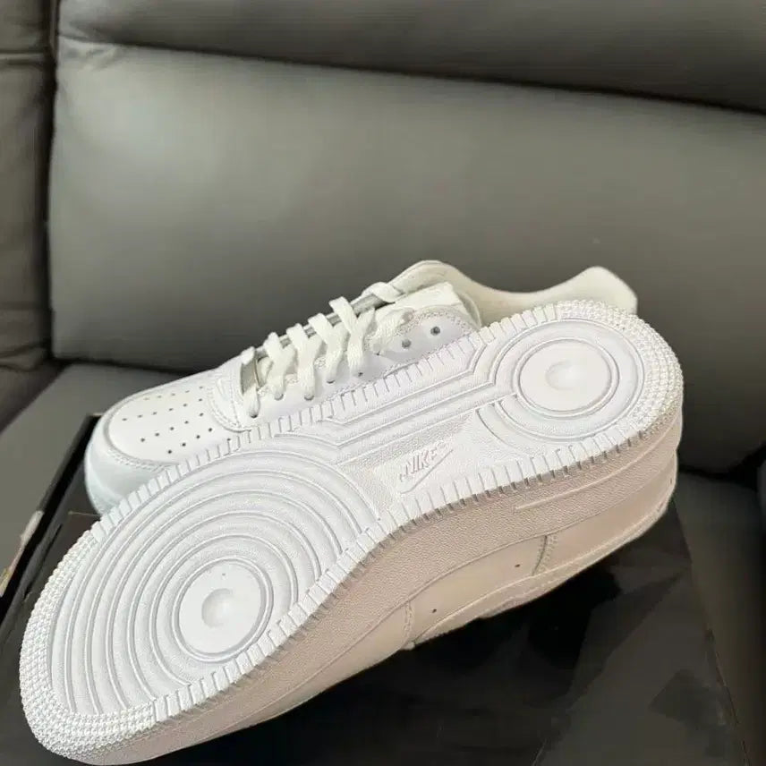 [BUNJANG] Nike x Supreme Air Force 1 Low White 270mm / 나이키 x 슈프림 에어포스 1 로우 화이트 270MM