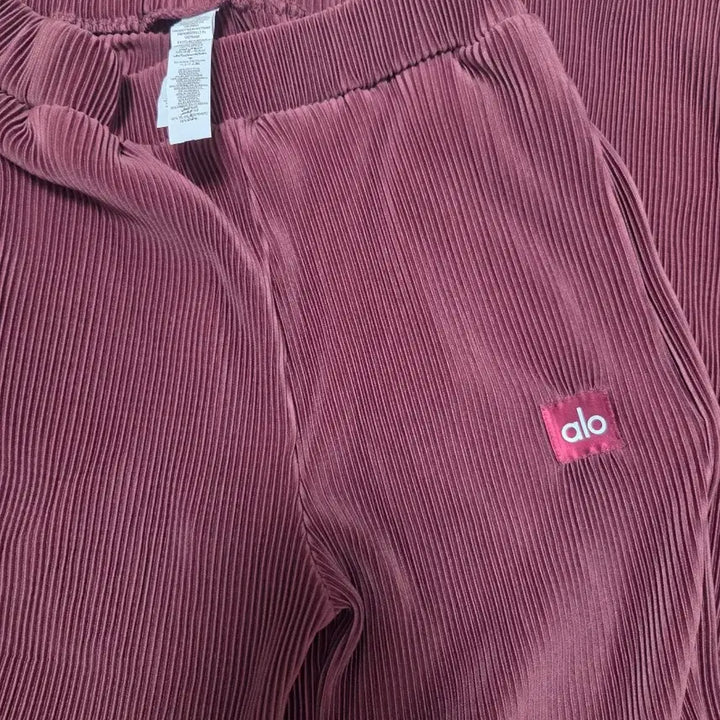 [BUNJANG] ALO Burgundy Pleated Pants (Size S) / ALO 알로 스타일 버건디 플리츠 바지s