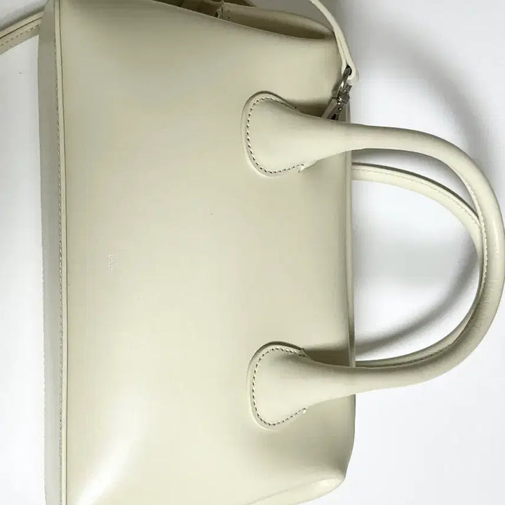 [BUNJANG] Osoi Brot Bag Cream Basic Size / 오소이 osoi 보트 브로트백 BOAT BROT cream 백 기본사이즈