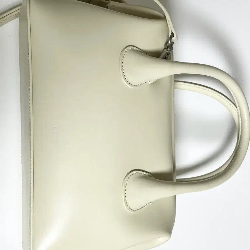 [BUNJANG] Osoi Brot Bag Cream Basic Size / 오소이 osoi 보트 브로트백 BOAT BROT cream 백 기본사이즈