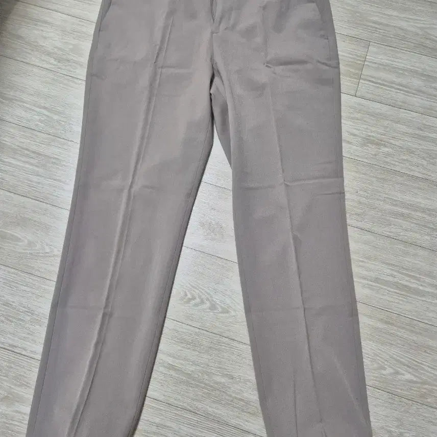 [BUNJANG] Musinsa Standard Relaxed Tapered Crop Slacks / 무신사스탠다드 릴렉스드 테이퍼드 크롭 슬랙스 32 2장 팝니다