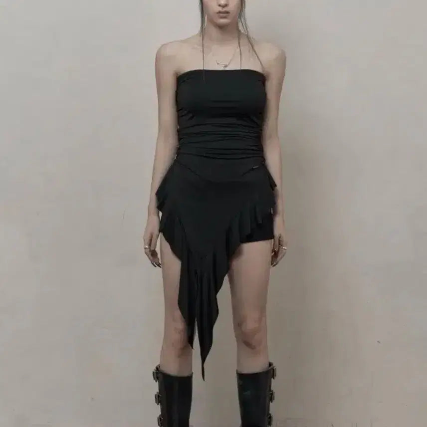 [BUNJANG] Ruffled Layered Tube Top / 카키포인트 Ruffled Layered Top 레이어드 튜브탑 블랙
