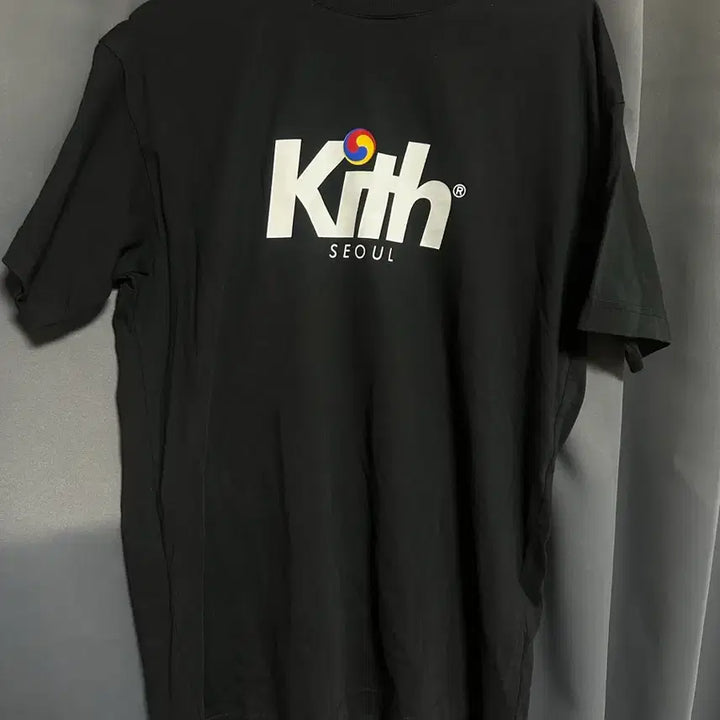 [BUNJANG] Kith Seoul Short Sleeve T-Shirt Black / Kith 키스 서울 반팔 티셔츠 블랙