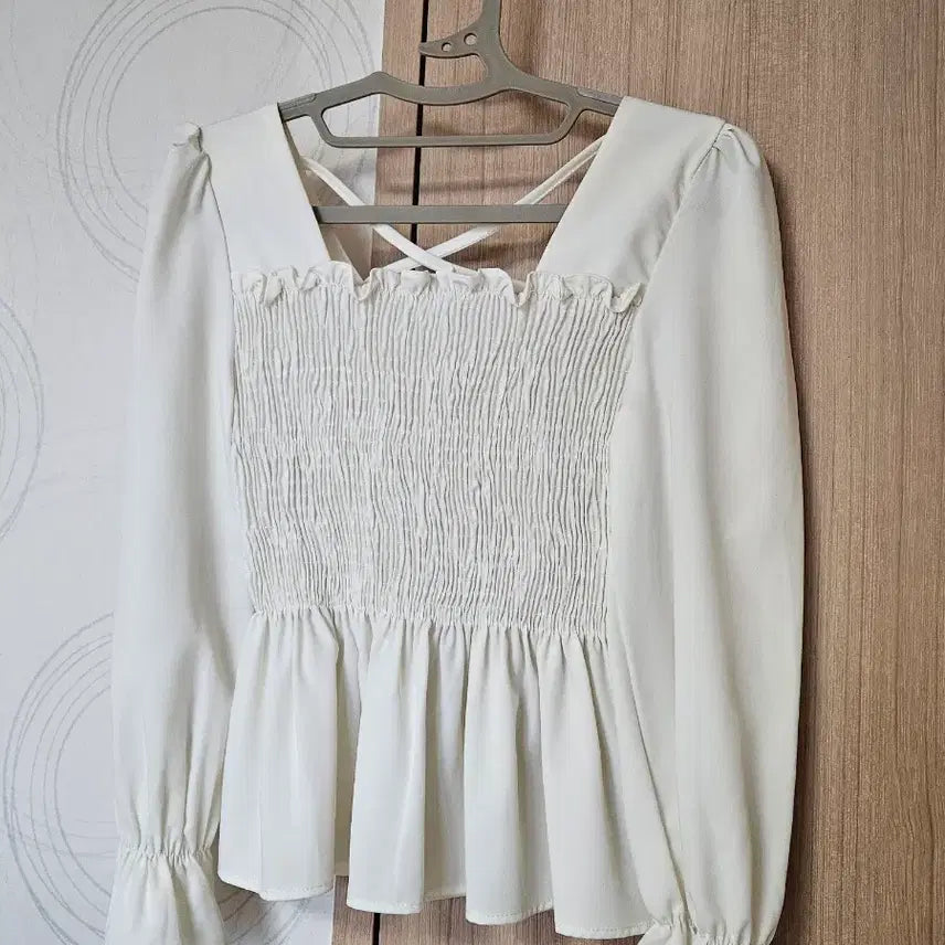 [BUNJANG] Shirring Blouse / 셔링 블라우스