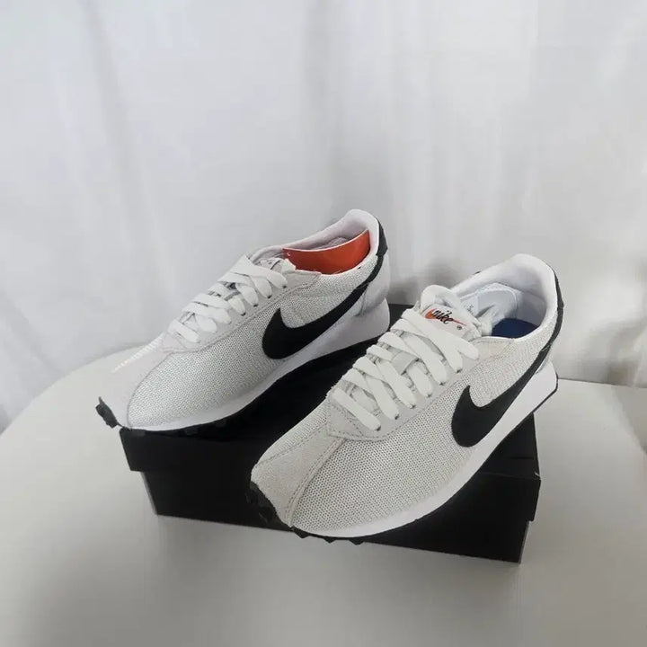 [BUNJANG] Nike LD1000 White Black Retro Running Shoes (240mm) / 나이키 LD1000 240 새상품 정품 운동화