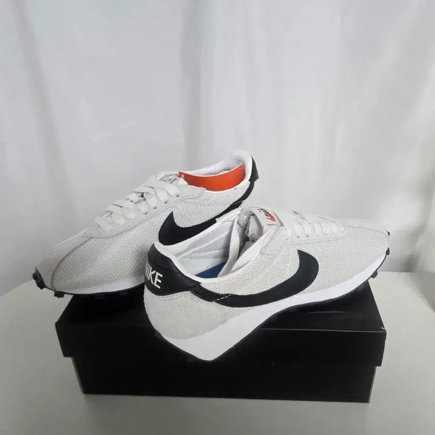 [BUNJANG] Nike LD1000 White Black Retro Running Shoes (240mm) / 나이키 LD1000 240 새상품 정품 운동화