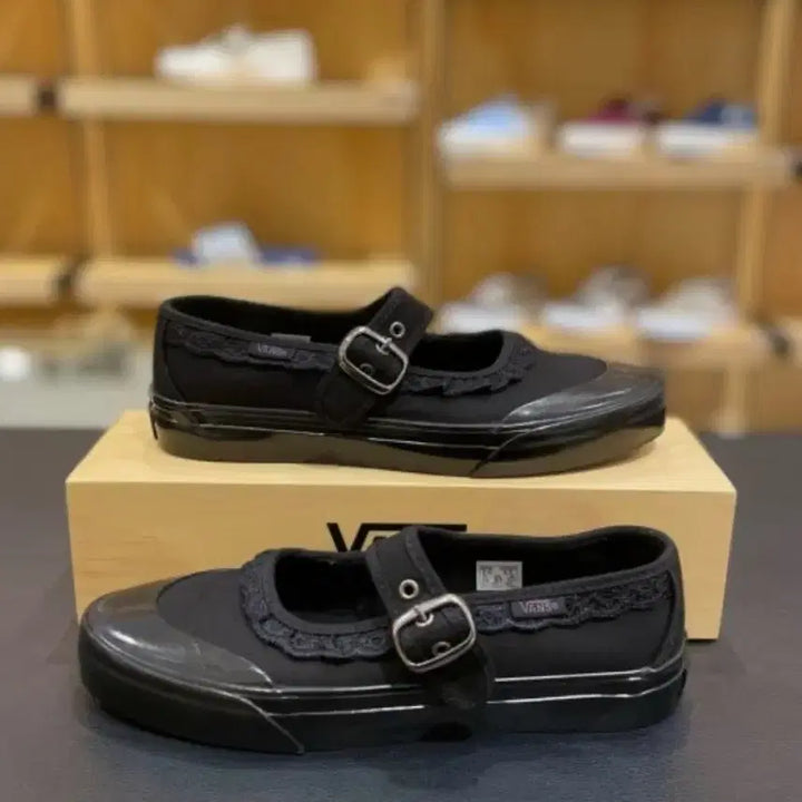 [BUNJANG] Vans Mary Jane In The Shadows Black / 반스 메리제인 인더쉐도우 블랙 240