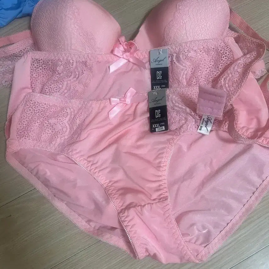 [BUNJANG] Pink Lace Bra/Panty Set (Size 90B, 105) / (레트로)여성속옷 90B 105 희귀 레어탬 핑크 레이스 브라/팬티