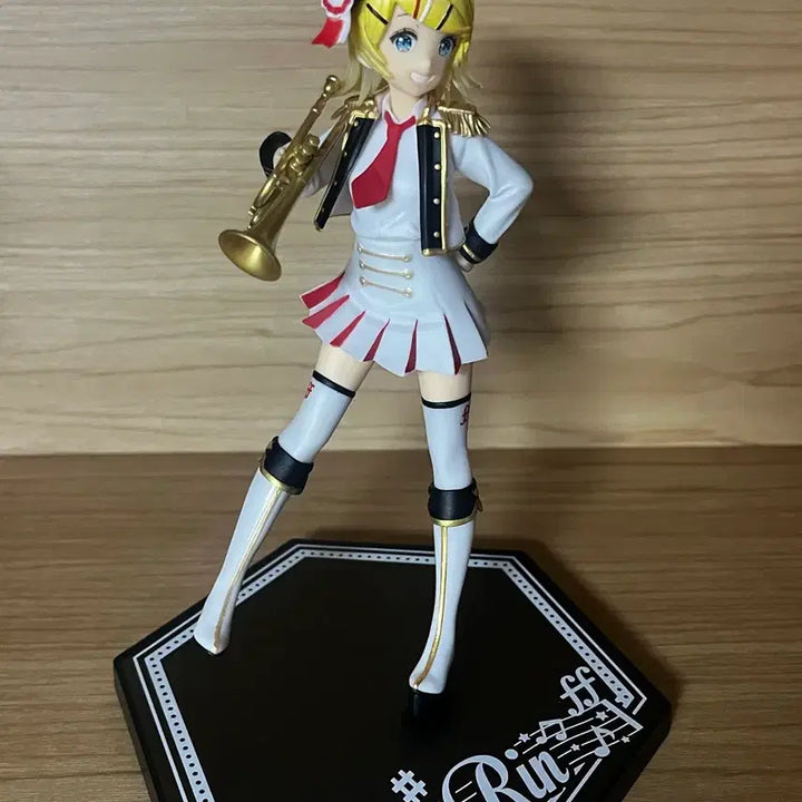 [BUNJANG] Kagamine Rin Winter Live Figure / 카가미네 린 윈터라이브 피규어