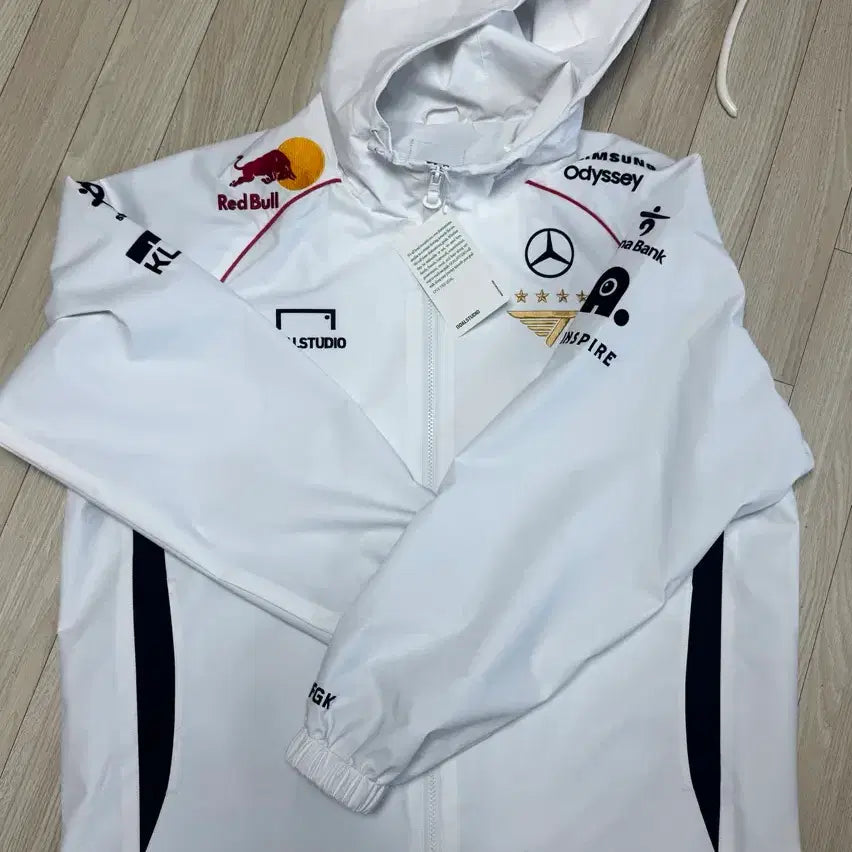 [BUNJANG] T1 2024 Worlds Jacket L No-Marking 4 Stars / 2024 T1 월즈 자켓 L 노마킹 4성 (택달린 새상품)
