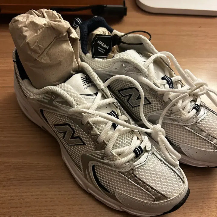[BUNJANG] New Balance 530 White Sneakers / 뉴발란스 530 화이트 운동화