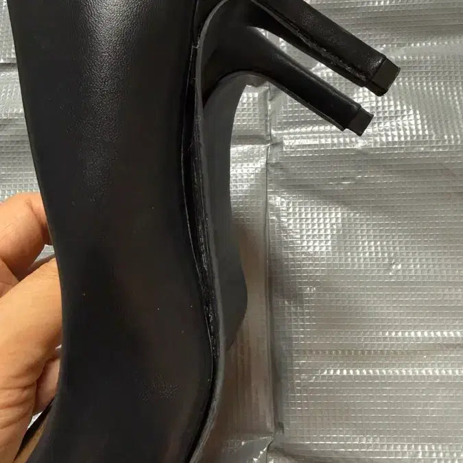 [BUNJANG] Sappun Basic Black Stiletto Heels (235) / 사뿐 베이직 블랙 힐 235 판매합니다.