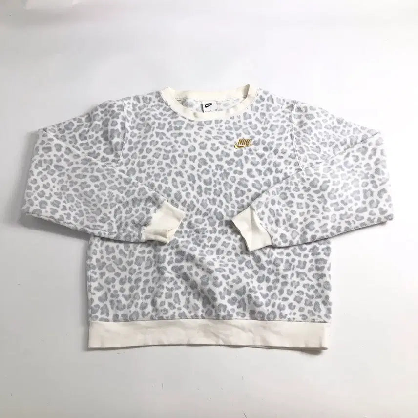 [BUNJANG] Nike Leopard Crewneck Long Sleeve T-Shirt / 나이키 레오파드 크루넥 긴팔 티셔츠