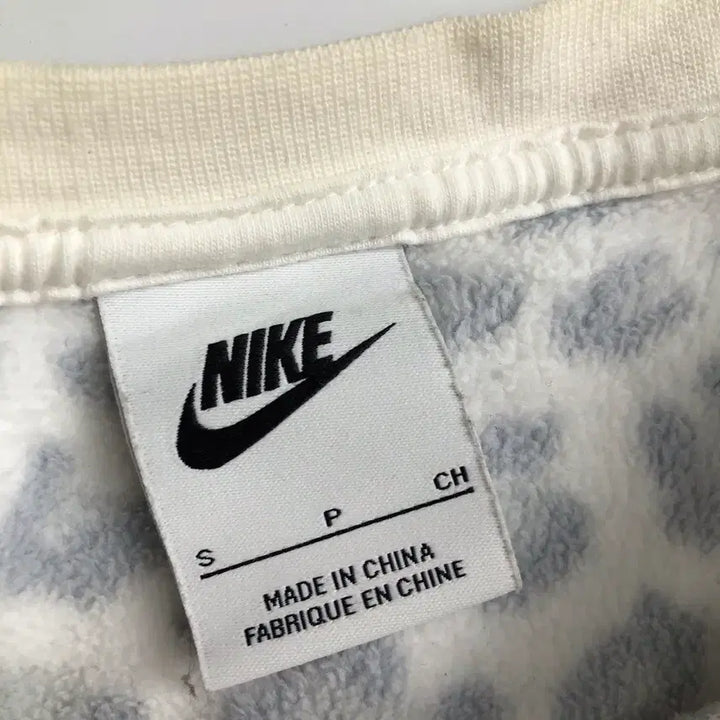 [BUNJANG] Nike Leopard Crewneck Long Sleeve T-Shirt / 나이키 레오파드 크루넥 긴팔 티셔츠