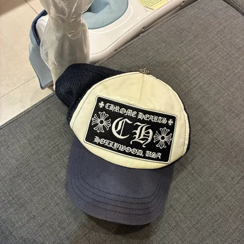 [BUNJANG] Chrome Hearts Mesh Trucker Cap Hat Navy / 크롬하츠 매쉬 트러커 볼캡 모자 네이비