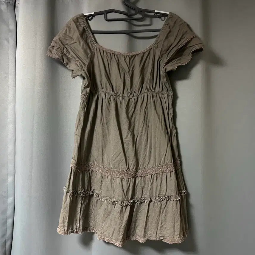 [SOLD OUT] 카키브라운 모리 미니 원피스