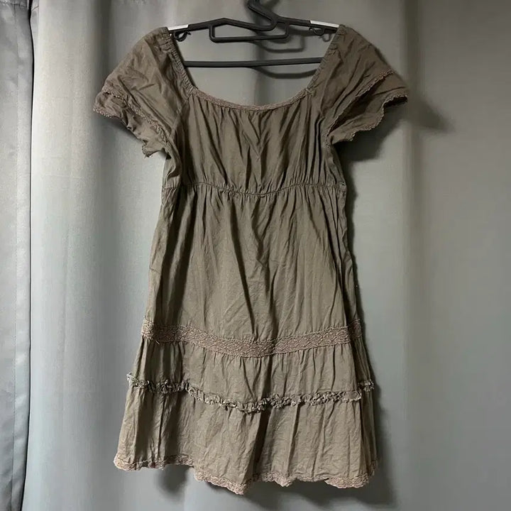 [SOLD OUT] 카키브라운 모리 미니 원피스
