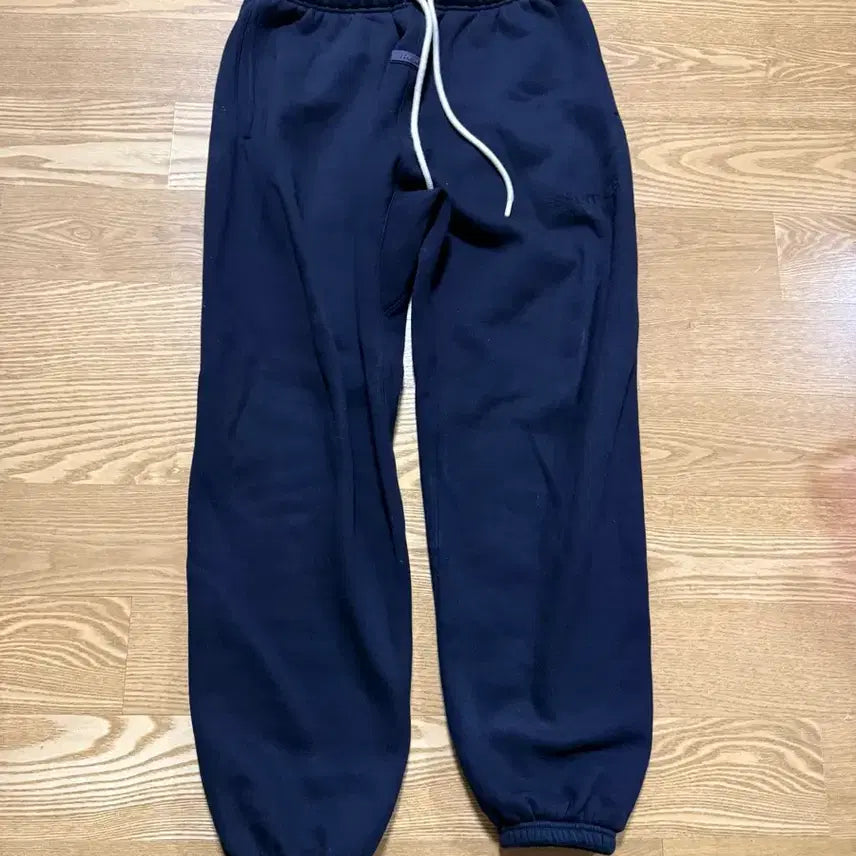 [BUNJANG] Fear of God Essentials Sweatpants Black / 에센셜 스웨트 팬츠 블랙 급처