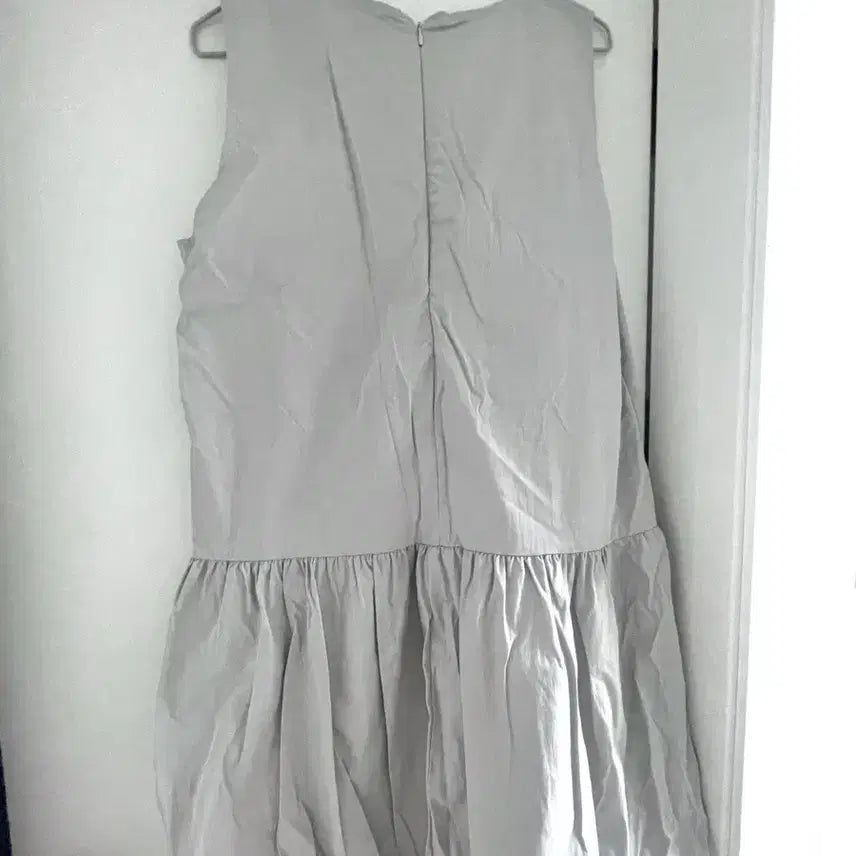 [BUNJANG] Round Neck Sleeveless Flare Mini Dress / 라운드넥 민소매 플레어 원피스