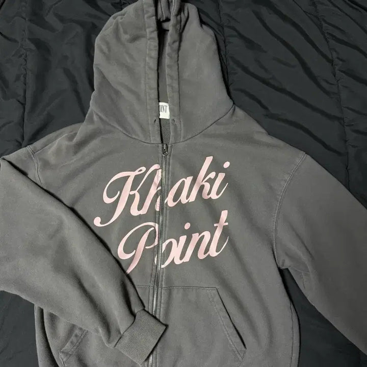 [BUNJANG] Khaki Point Two-Way Hooded Zip-Up (Charcoal) / 카키포인트 투웨이 후드집업 차콜