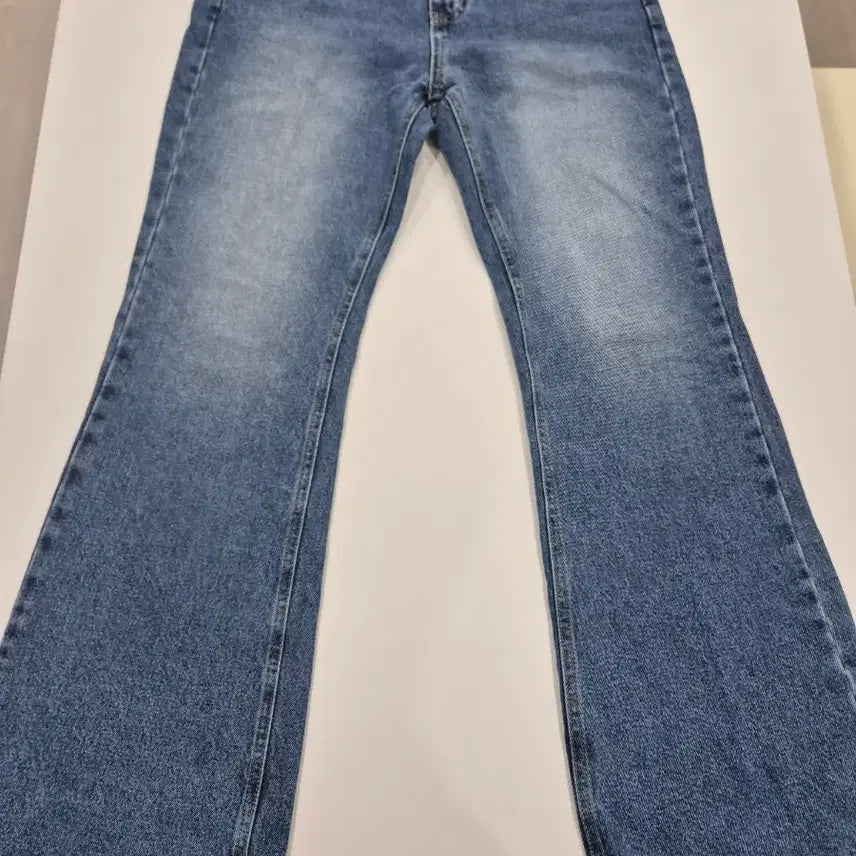 [BUNJANG] Zipfish Flare Jeans / [M]지플리시 플레어진