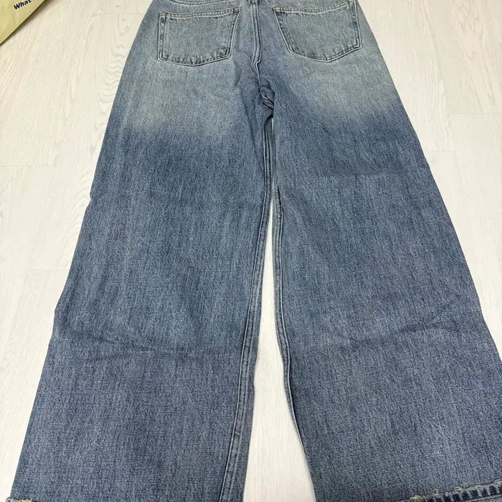 [BUNJANG] Lily Cotes Bread Denim Wide Roll-up Jeans / 릴리코츠 브레드데님 m