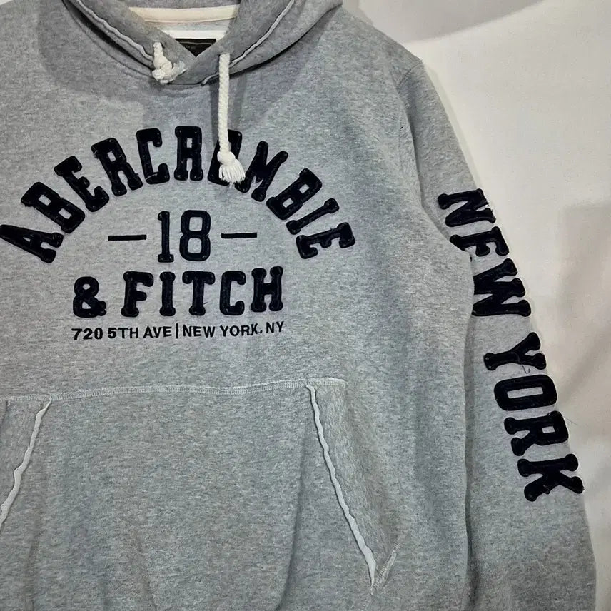 [BUNJANG] Abercrombie &amp; Fitch Arch Logo Hoodie (M) / [M]아베크롬비 아치 로고 후드티(만원샵)
