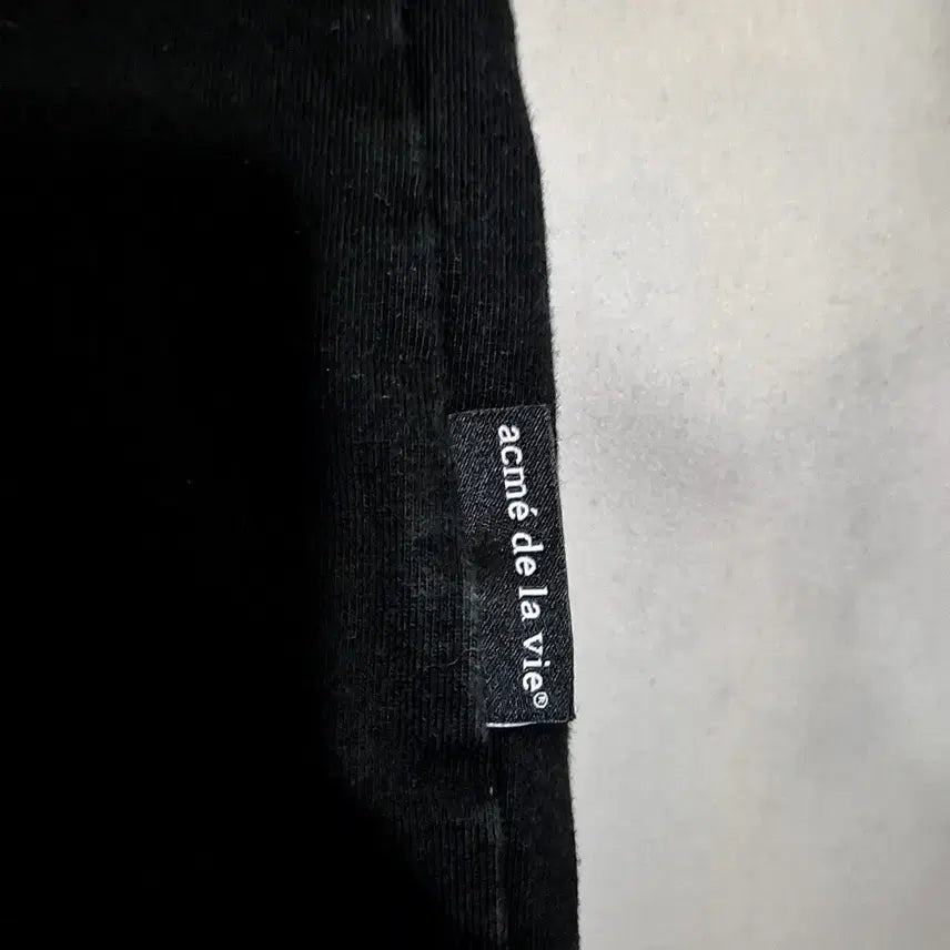 [BUNJANG] Acmed Labs Fuzzy Rabbit Short Sleeve T-Shirt / [L]아크메드라비 퍼지 래빗 반팔티(만원샵)