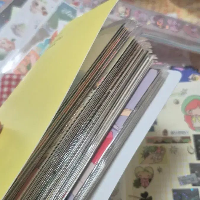 [BUNJANG] Ghibli Postcard Set with Storage File / 지브리 엽서세트 처분