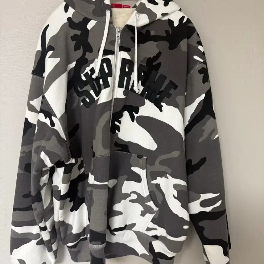 [BUNJANG] Supreme Arc Thermal Lined Zip Up Hoodie Sweatshirt Snow Camo L / 슈프림 아크 써멀 라인드 집업 후드 스웨트셔츠 스노우 카모  L 사이즈