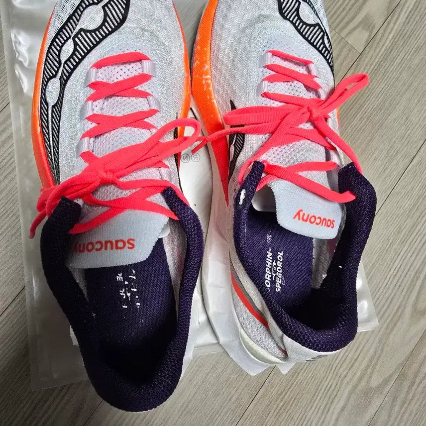 [BUNJANG] Saucony Endorphin Pro 4 Running Shoes (270mm) / 써코니 엔돌핀 프로4 270