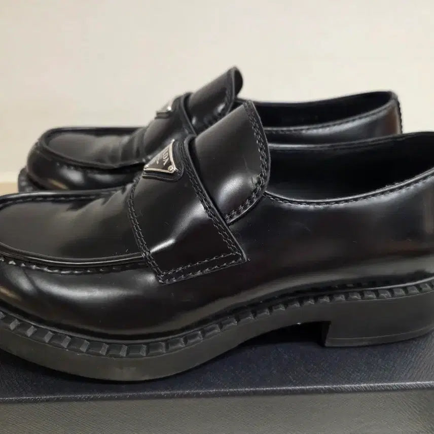 [BUNJANG] Prada Chocolate Loafers Size 9 / 프라다 초콜릿 로퍼 9