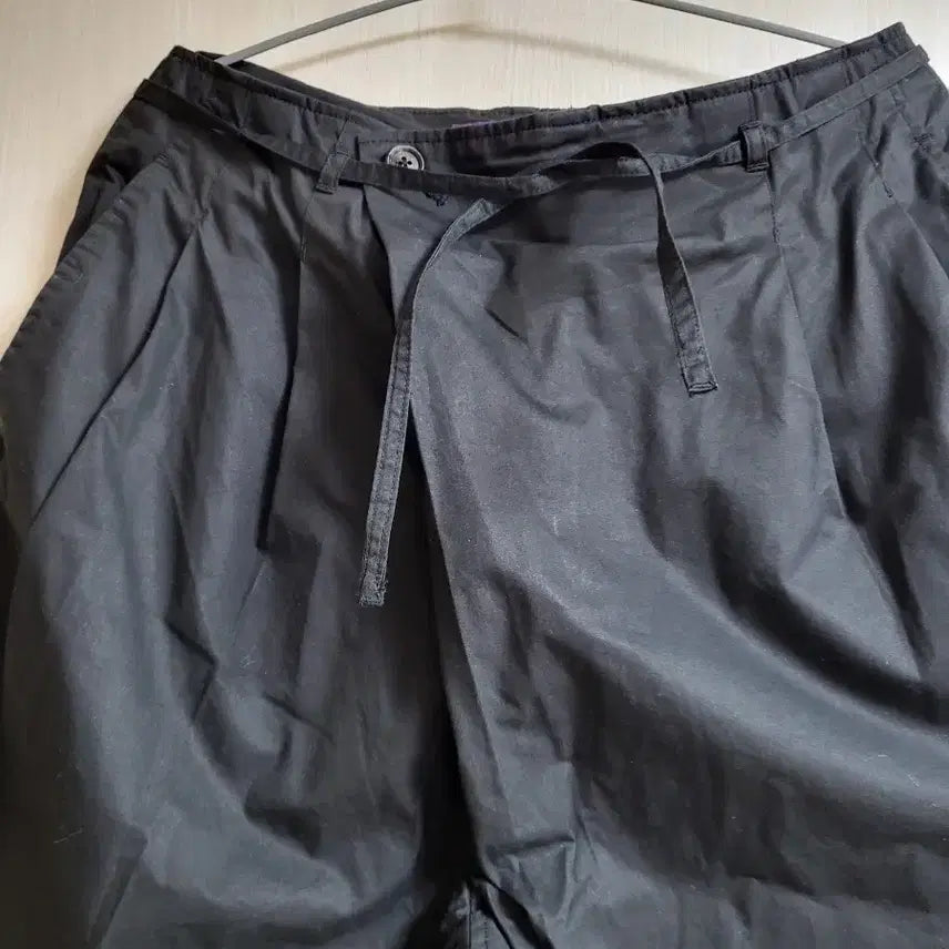 [BUNJANG] Beslow Black Cotton Pants String Waist Fit / 비슬로우 검정색 면바지 끈바지 스타일