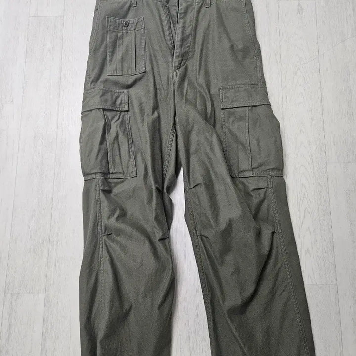 [BUNJANG] Nigel Cabourn Army Cargo Pants Size 30 / 나이젤카본 아미 카고 팬츠 30사이즈