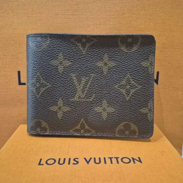 [BUNJANG] Louis Vuitton Genuine Eclipse Monogram Wallet / 루이비통 정품 이클립스 모노그램 반지갑 판매합니다