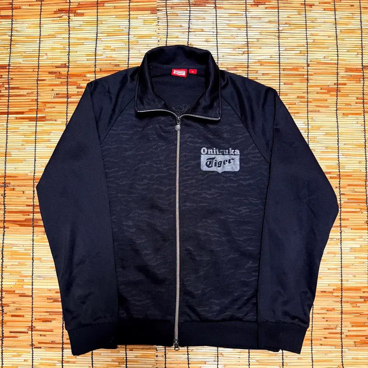[BUNJANG] Onitsuka Tiger Black Tiger Oriental Embroidery Jersey L / 오니츠카타이거 블랙 호랑이 오리엔탈 자수 져지 L