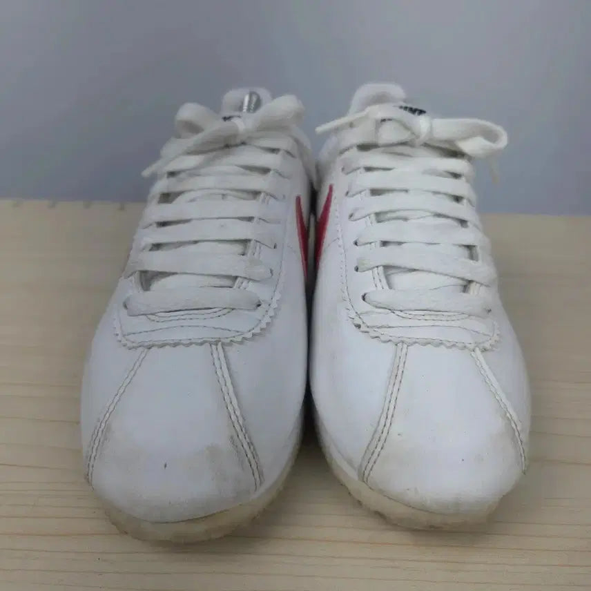 [BUNJANG] Nike Cortez White Red Sneakers / 235 나이키 코르테즈 흰빨 스니커즈 운동화