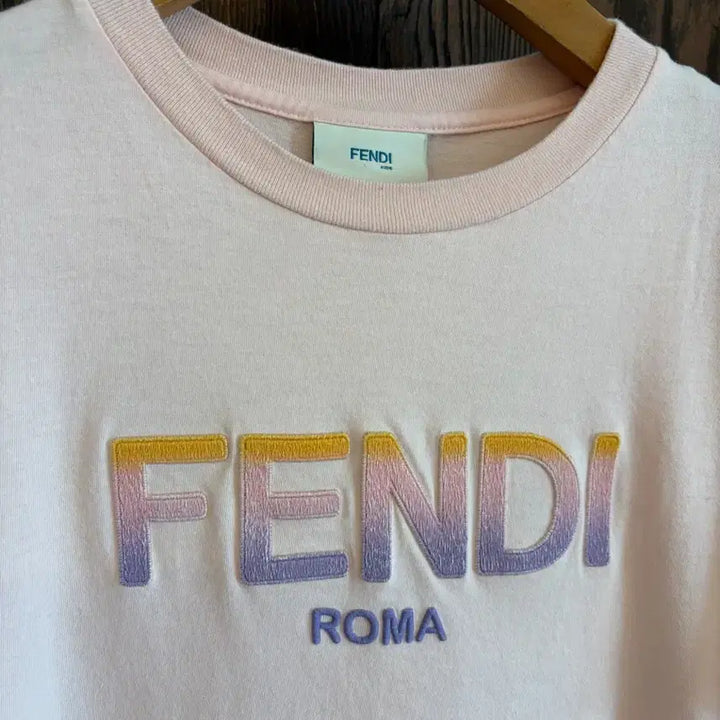 [BUNJANG] Fendi Authentic Pink Short Sleeve T-Shirt / 펜디 정품 핑크 반팔티