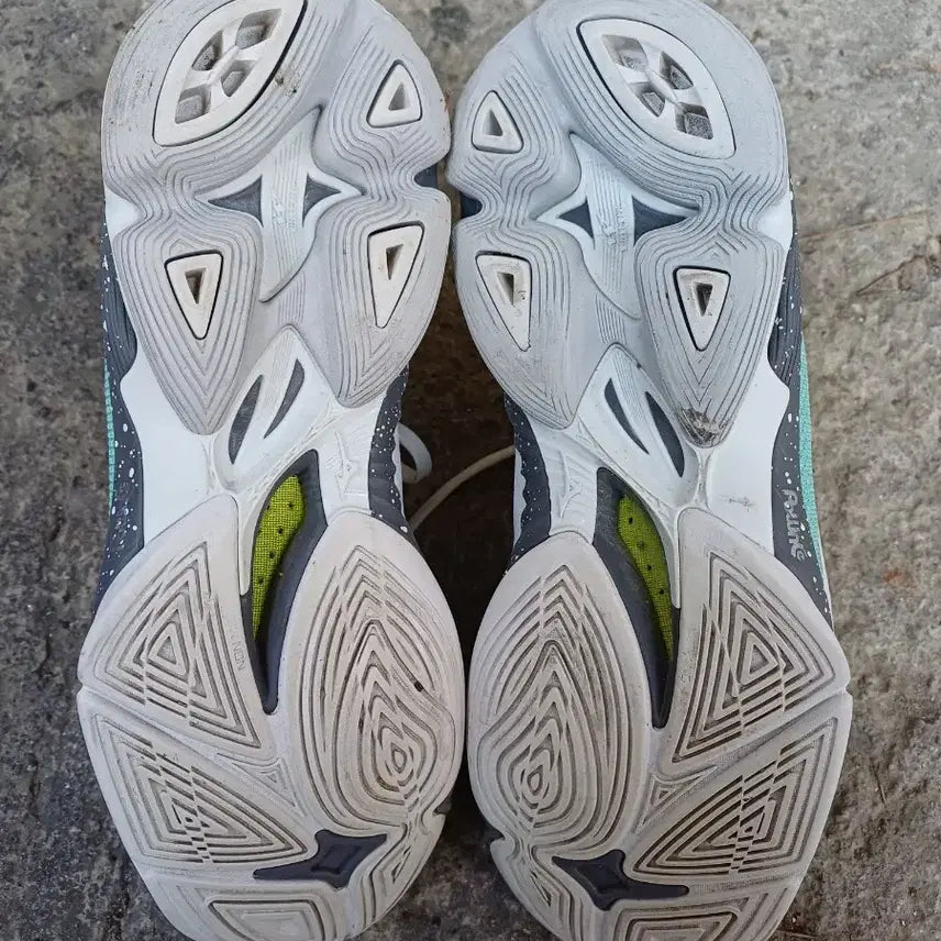 [BUNJANG] Mizuno Wave Lightning Z6 Volleyball Shoes White/Mint / 미즈노 웨이브 라이트닝Z6 배구화 흰색/민트