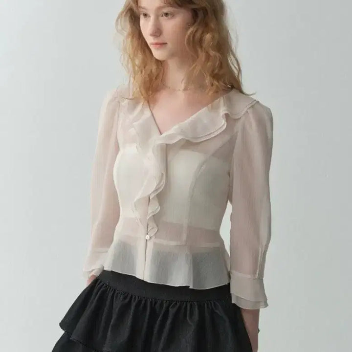 [BUNJANG] Ploomm Antique Weaving Blouse Beige Cream / 플로움 앤틱 웨이빙 블라우스 환승연애 현지 착용 베이지크림
