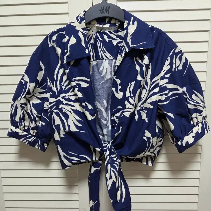 [BUNJANG] Zara Cropped Shirt (M) / 자라 크롭 셔츠 M