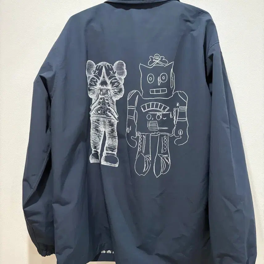 [BUNJANG] Uniqlo x KAWS x Andy Warhol Coach Jacket Navy XL / 유니클로x카우스x앤디워홀 코치자켓 네이비 XL