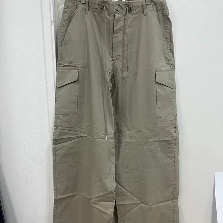 [BUNJANG] OESSEN Cargo Pants Khaki / OESSEN 카키색 팬츠
