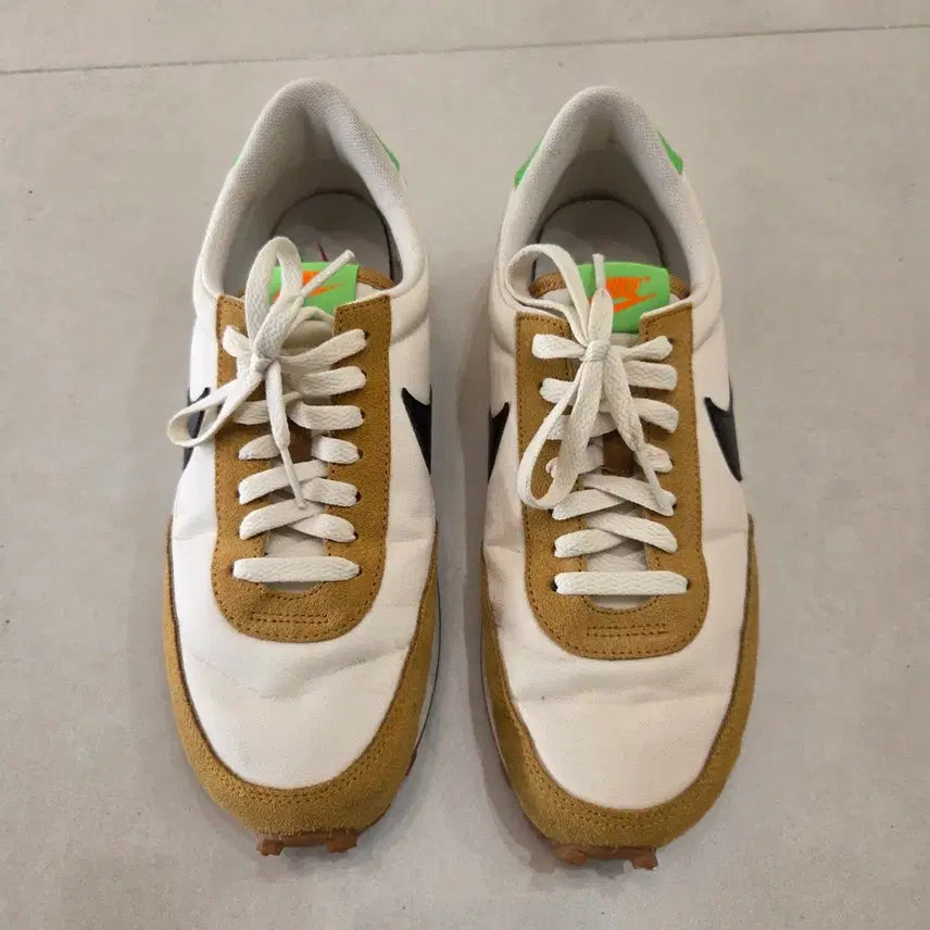 [BUNJANG] Nike Daybreak CK2351-700 Beige/Fluorescent Size 260 / 나이키 데이브레이크 [CK2351-700, 260]