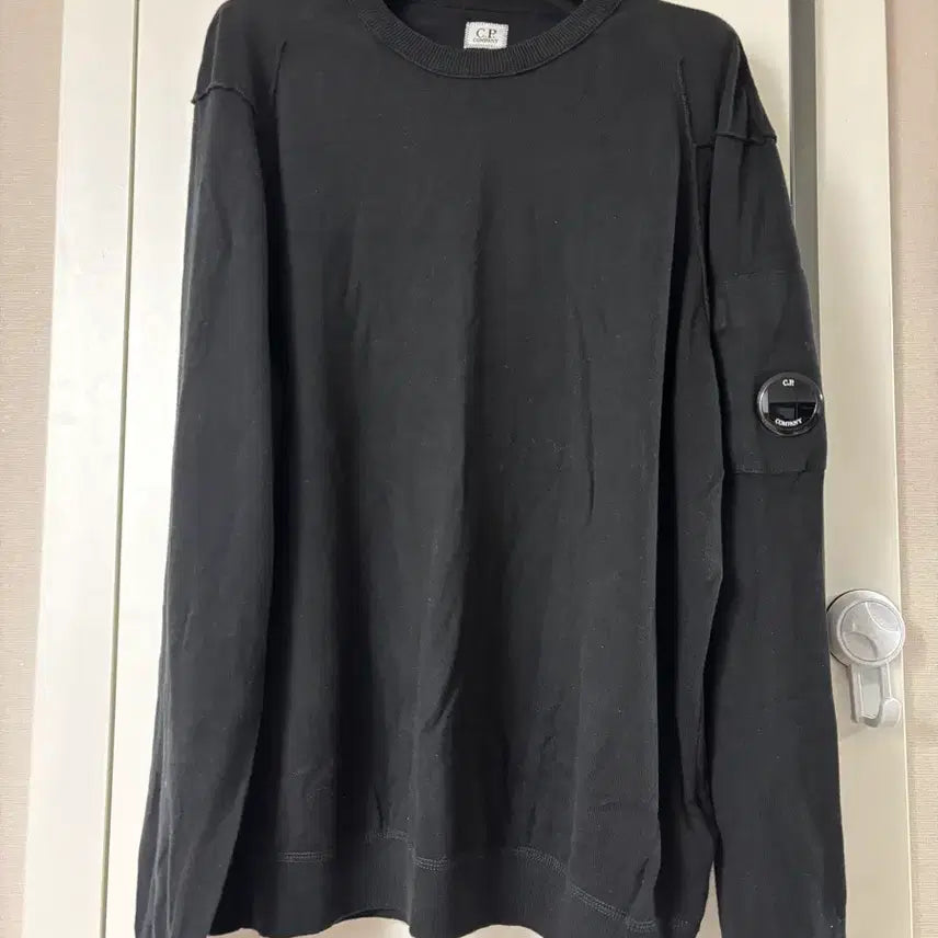[BUNJANG] CP Company C. Island Crewneck Lens Knit Black / CP컴퍼니 씨 아일랜드 크루넥 렌즈 니트 블랙 - 25ss