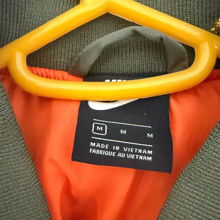 [BUNJANG] Nike NSW Funk MA-1 Bomber Jacket Khaki [M] / 나이키 NSW 펑크 MA-1 봄버 자켓 카키 [M]