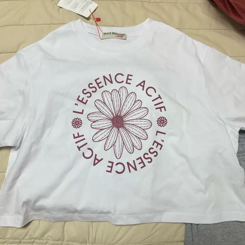 [BUNJANG] Mardi Mercredi Active Short-Sleeve T-Shirt White / 마르디 메크르디 액티브 반팔 티셔츠 화이트