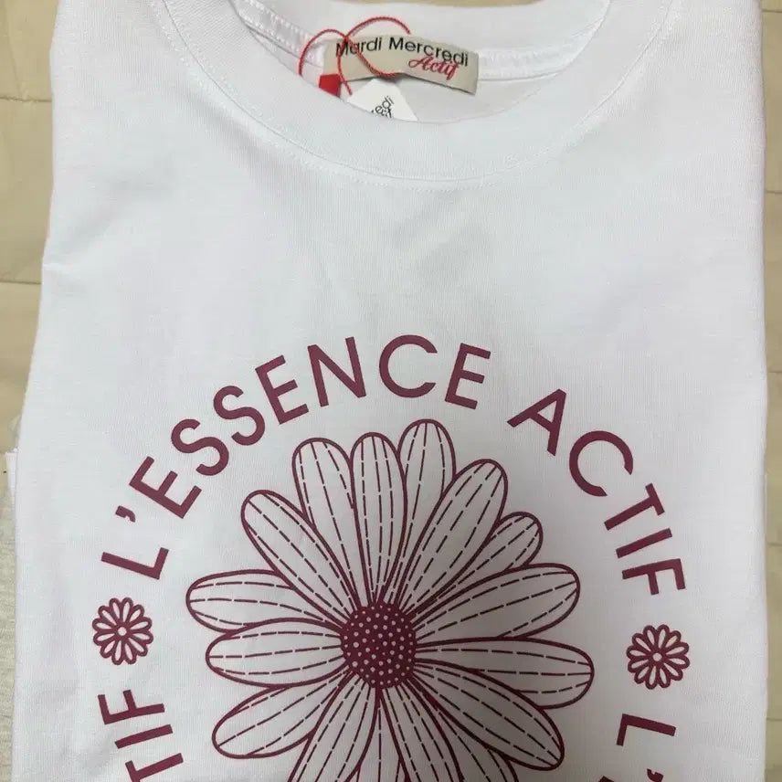 [BUNJANG] Mardi Mercredi Active Short-Sleeve T-Shirt White / 마르디 메크르디 액티브 반팔 티셔츠 화이트