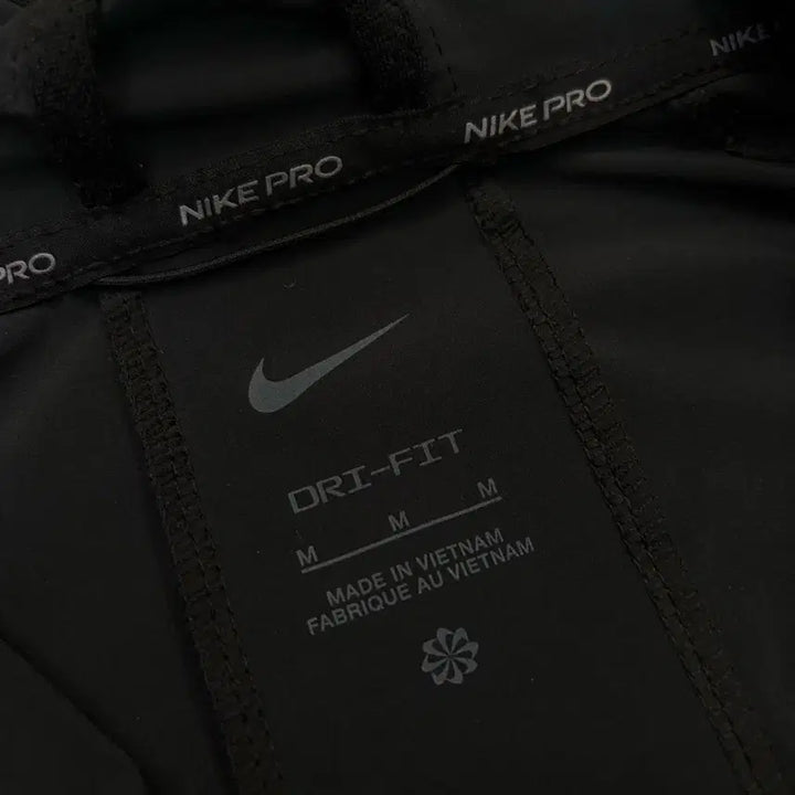 [BUNJANG] Nike Pro Dri-FIT Flex Windbreaker Jacket / nike pro 나이키 프로 드라이핏 플렉스 바람막이 자켓