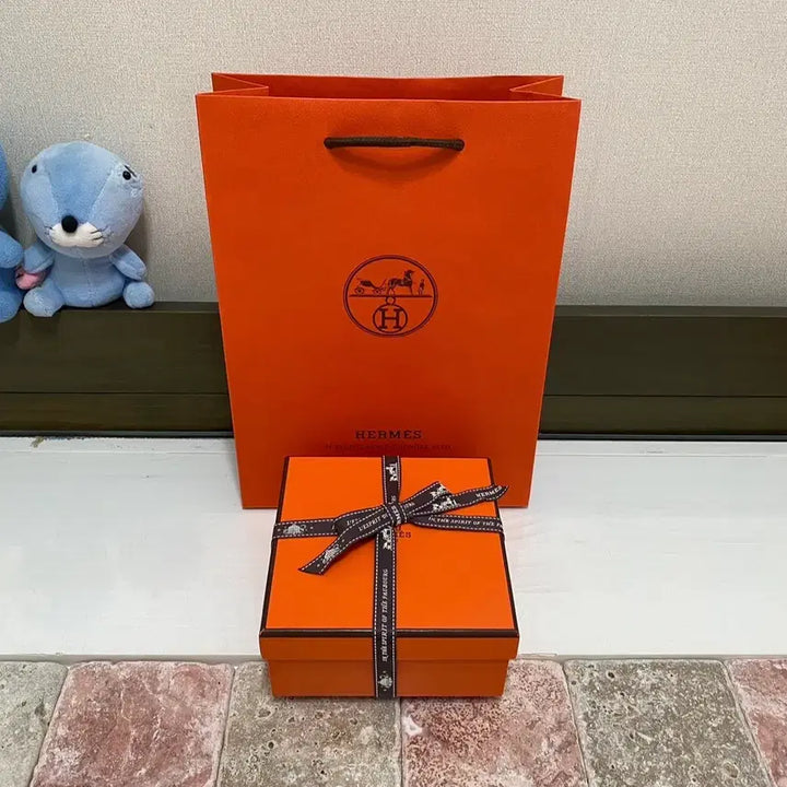 [BUNJANG] Hermes Accessory Box with Ribbon and Shopping Bag / 에르메스 액세서리 박스 + 리본 + 쇼핑백
